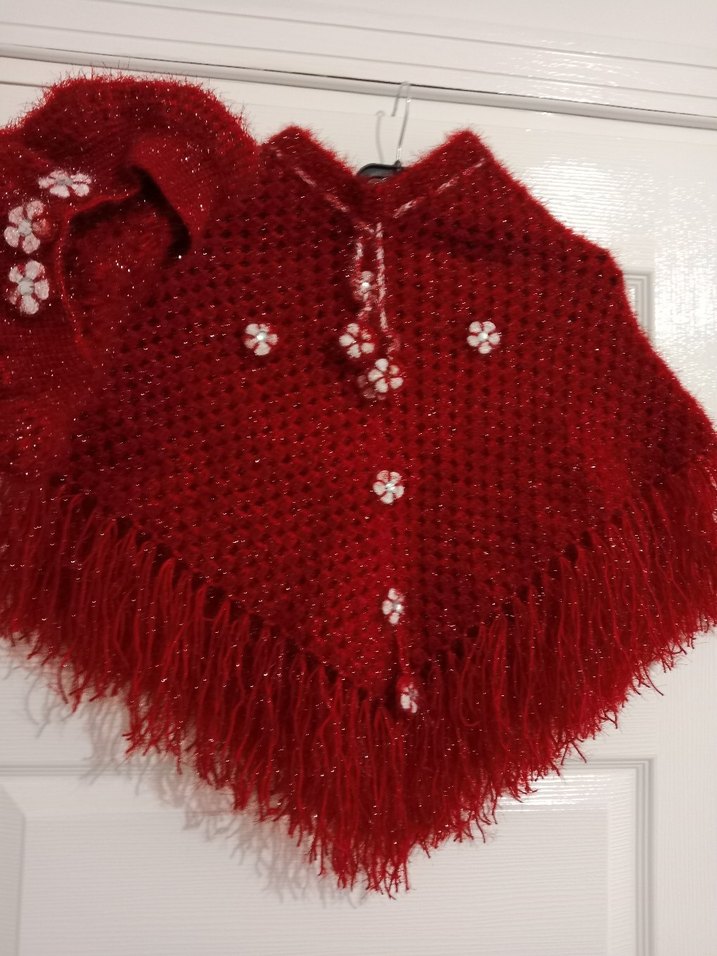 Kız Çocuk Kapüşonlu Kırmızı Örgü Panço - Görsel 4