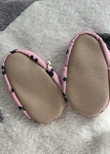 Düğmeli Pembe Kız Bebek Ev Ayakkabısı - Görsel 4