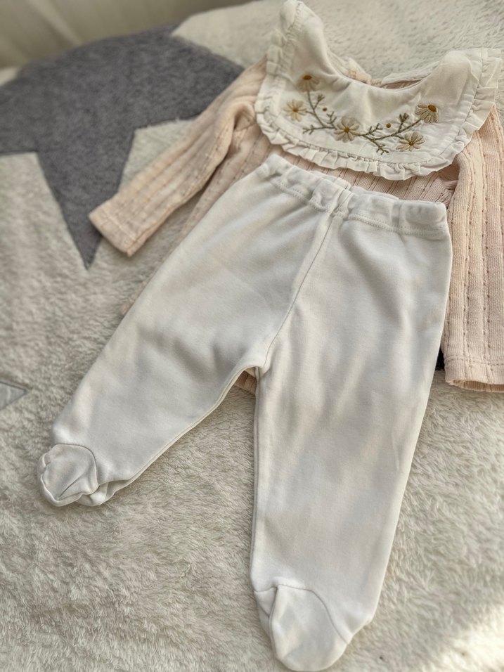 Pudra Rengi Nakışlı Triko Bebek Kız Takımı - Görsel 2