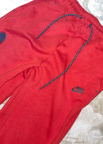 Nike kırmızı paçaları lastikli eşofman altı - Görsel 2