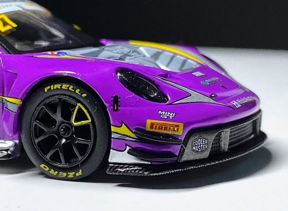 Mor Porsche 911 GT3 R Oyuncak Araba - Görsel 3