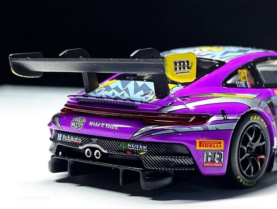 Mor Porsche 911 GT3 R Oyuncak Araba - Görsel 4