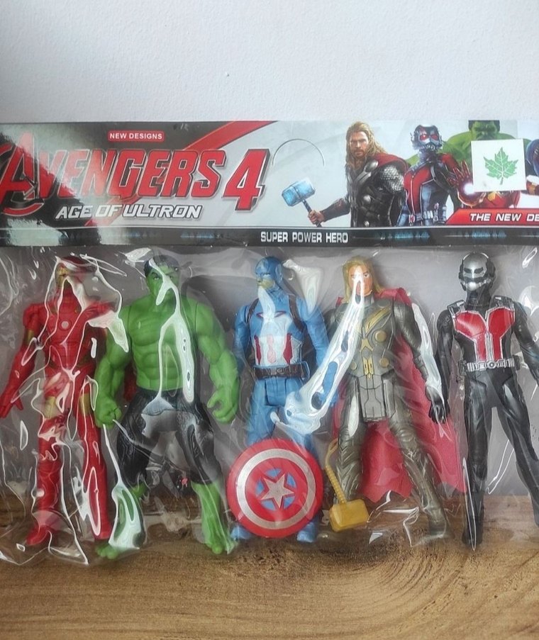 5 li Renkli Süper Kahraman Aksiyon Figürleri - Görsel 4