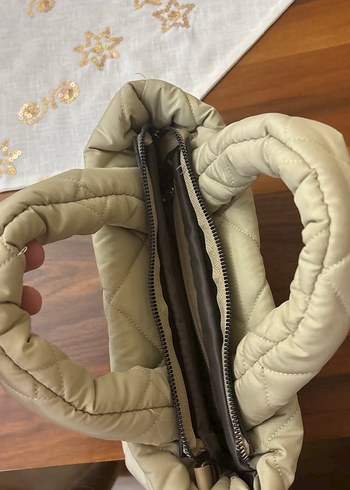 Bej Kadın Kapitone Kumaş Çanta - Görsel 3