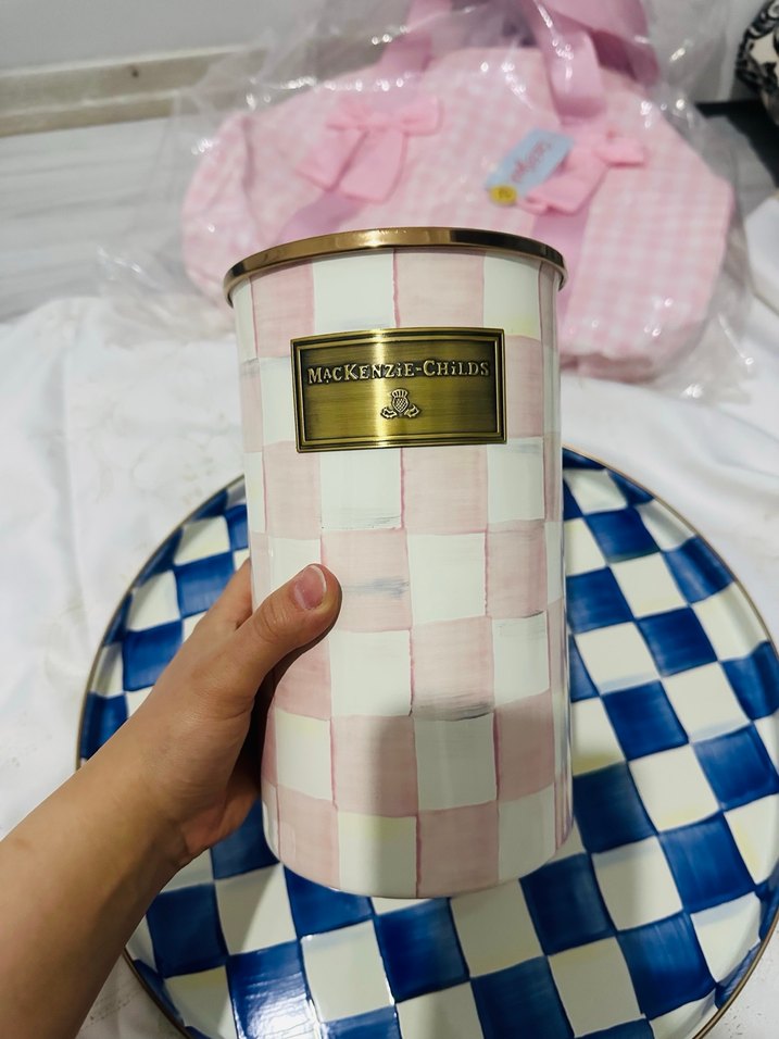 Mackenzie-Childs Pembe Desenli Kapaklı Kavanoz - Görsel 2