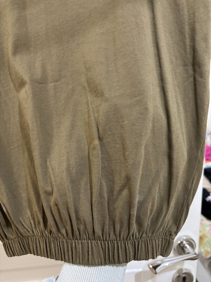 Kolsuz Bej Rahat Kesim Kadın Bluz - Görsel 2