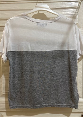 Çizgili Gri Kadın Tişört - Görsel 3