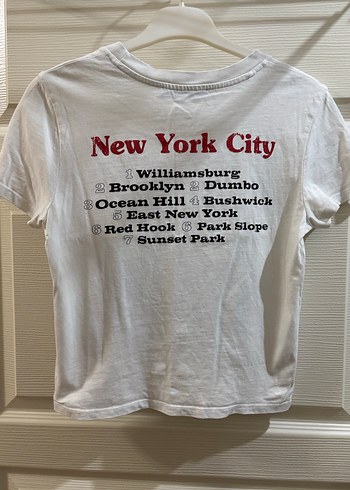 Beyaz New York Baskılı Kısa Kesim Tişört - Görsel 3