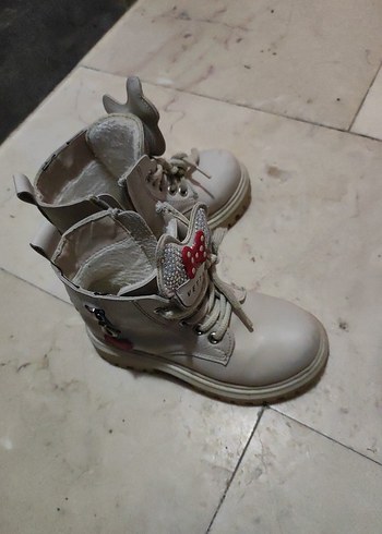 Kız Çocuk Beyaz Bağcıklı Bot - Görsel 5