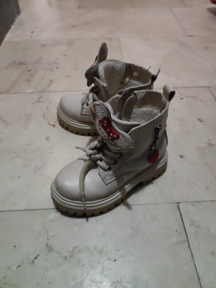 Kız Çocuk Beyaz Bağcıklı Bot - Görsel 2