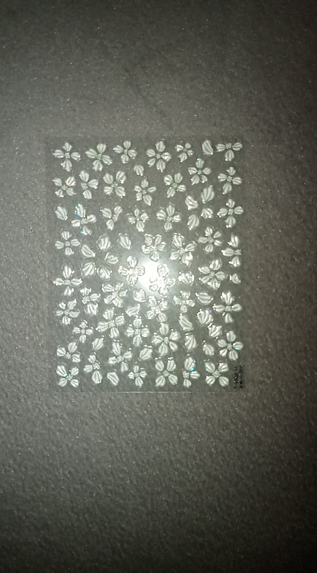 Beyaz Çiçek Desenli El Sanatları Süslemeleri - Görsel 2