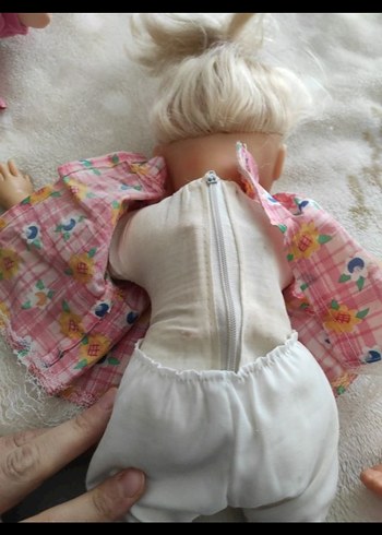 oyuncak bebek eline ayağına basınca konuşuyor - Görsel 6