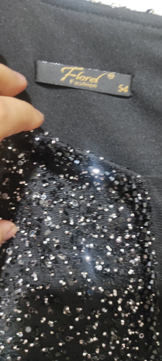 Uzun Parlak Siyah Kadın Abiye Elbise 54 beden - Görsel 2