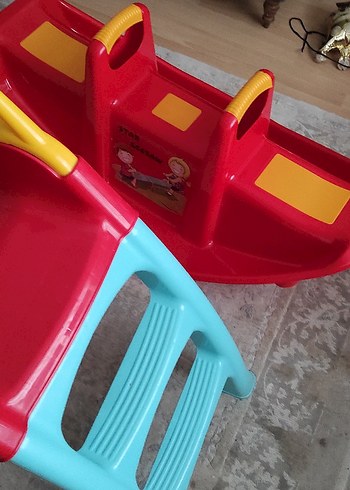 Çocuklar için Kırmızı Kaydırak ve tahterevalli seti - Görsel 4