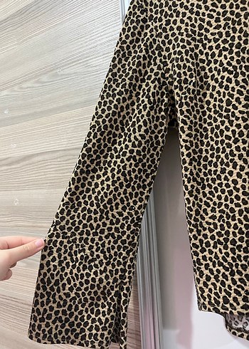 Düğmeli Leopar Desenli Kadın Gömlek - Görsel 5