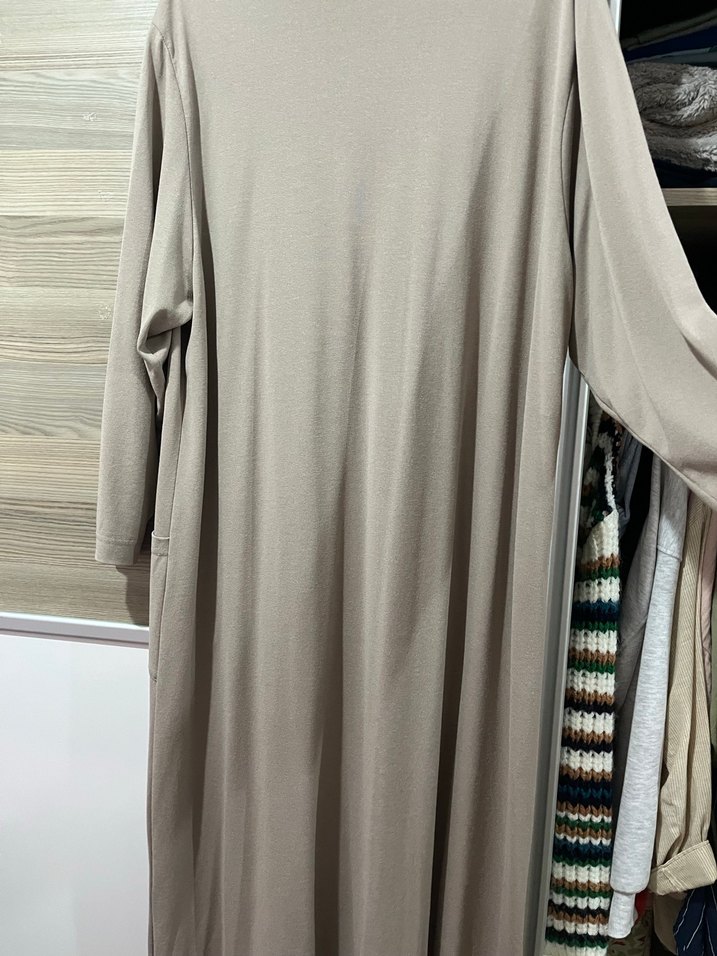 Bej Uzun Kollu Kadın Salaş hırka ferace - Görsel 2