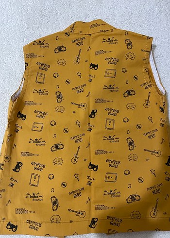 Erkek Çocuk Sarı Baskılı Düğmeli Kolsuz Gömlek - Görsel 2