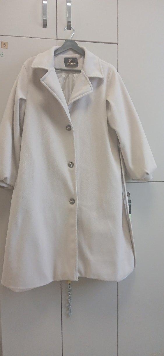 Düğmeli Beyaz Midi Kadın Kaban - Görsel 5