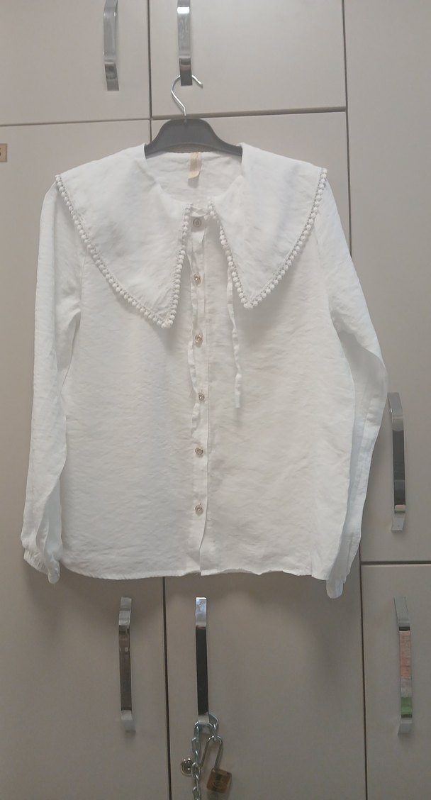 Düğmeli Yakalı Beyaz Keten Kadın Gömlek - Görsel 2
