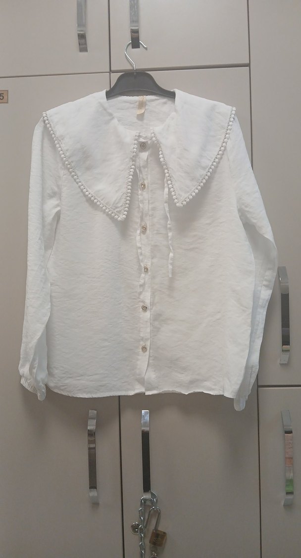 Düğmeli Yakalı Beyaz Keten Kadın Gömlek - Görsel 3