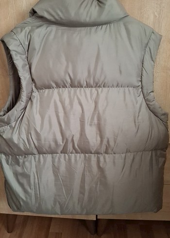 Açık Yeşil Düğmeli Kadın Şişme Yelek - Görsel 3