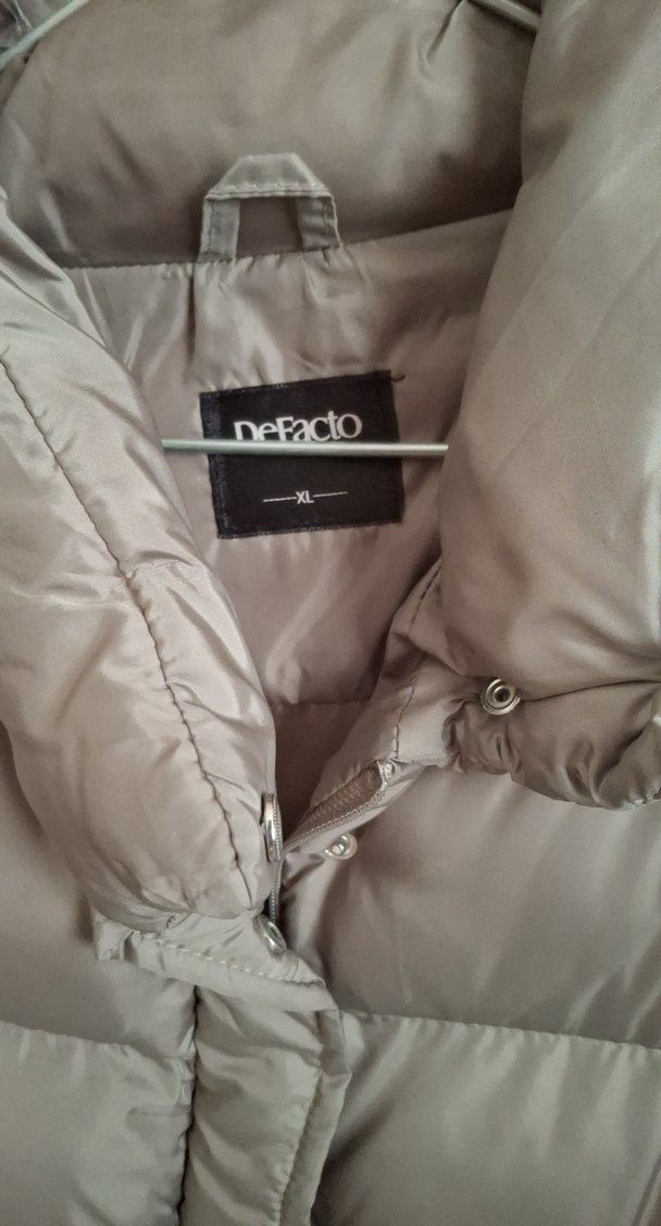 Açık Yeşil Düğmeli Kadın Şişme Yelek - Görsel 2