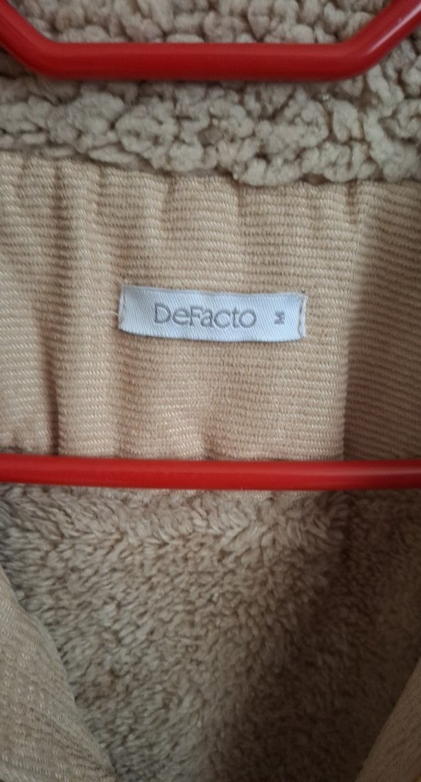 Bej Kadın Kadife Düğmeli Kısa Ceket - Görsel 4