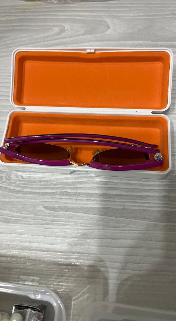 Kadın Mor Parlak Gözlük - Retro Tarz - Görsel 3