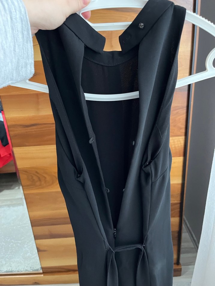 Siyah Yüksek Yakalı Kadın Tulum - Görsel 2