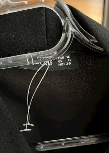 Siyah V Yaka Kemerli Elbise - Görsel 2