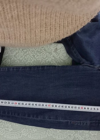 Kadın Lacivert Midi Denim Şort - Görsel 4