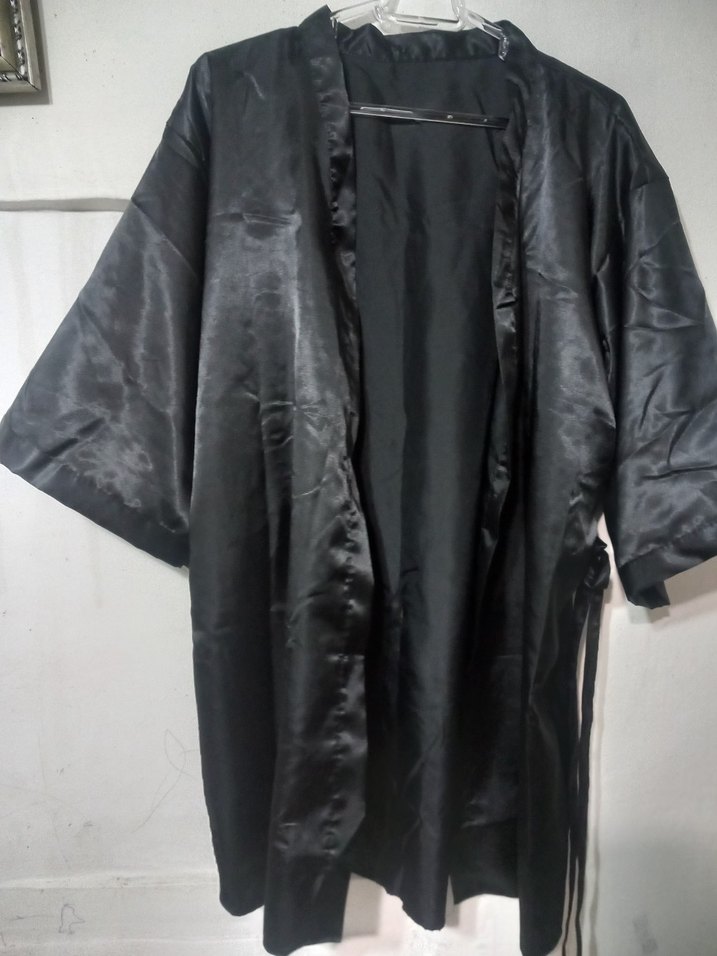 Siyah Gevşek Kesim Gotik Midi Kadın Sabahlık - Görsel 3