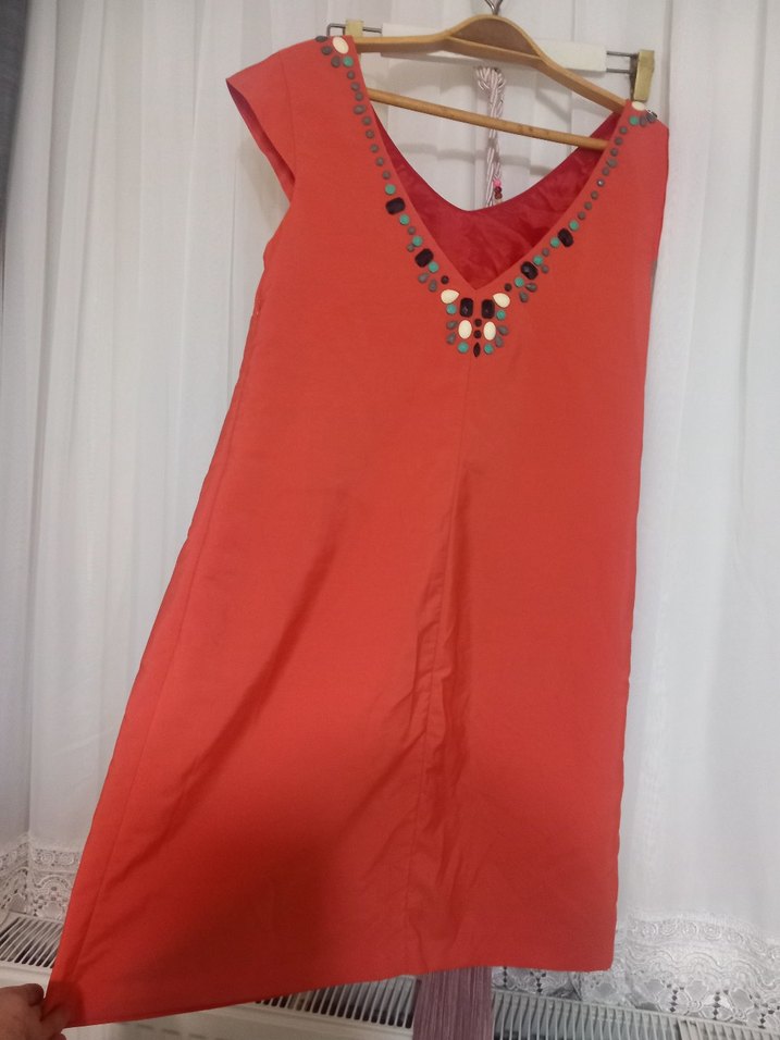 Boncuk İşlemeli Kırmızı elbise - Görsel 3