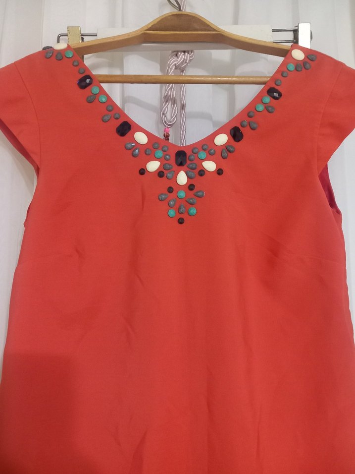 Boncuk İşlemeli Kırmızı elbise - Görsel 2