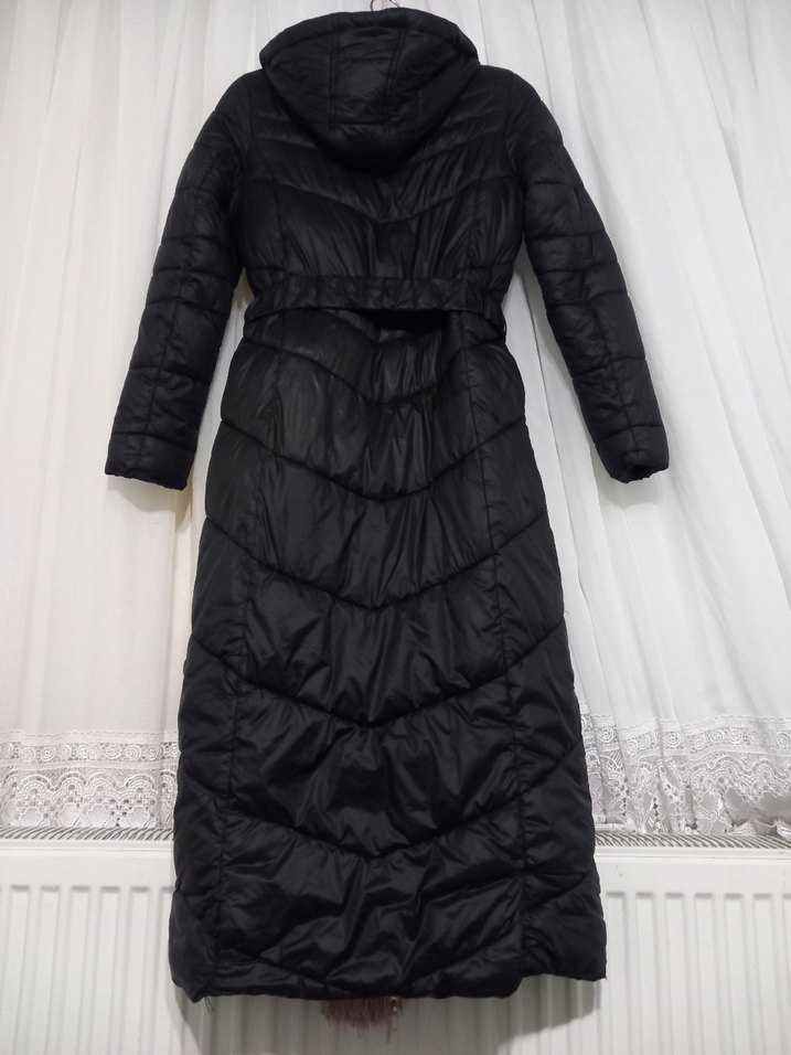 Kemerli Siyah Kadın Uzun Kış Montu - Görsel 3