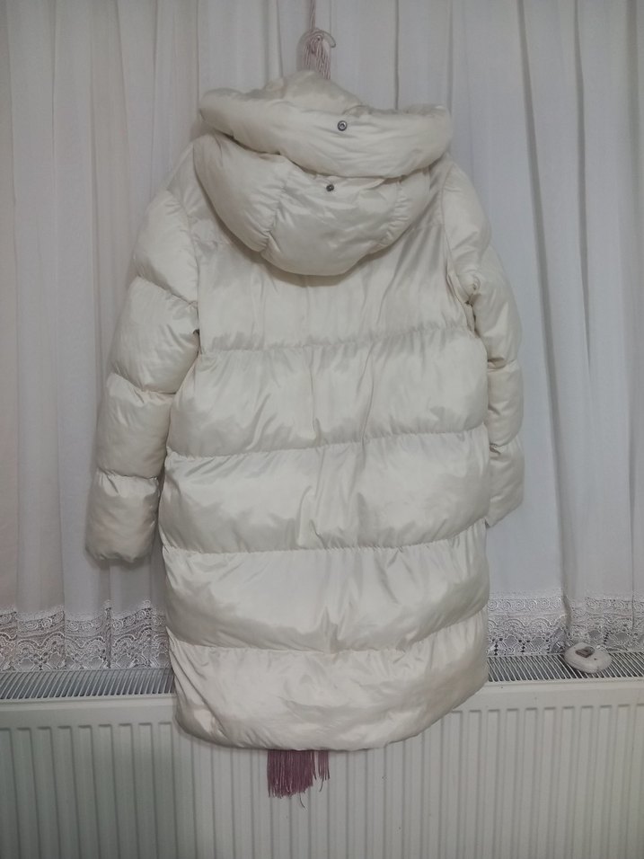 Beyaz Kadın Puff Mont, Midi Boy, Sokak Stili - Görsel 3