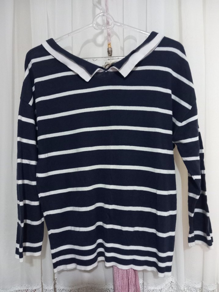 Çizgili Yaka Detaylı Lacivert Triko Kazak - Görsel 2