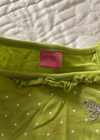 Kız Çocuk Yeşil Volanlı Kolsuz Elbise - Görsel 4