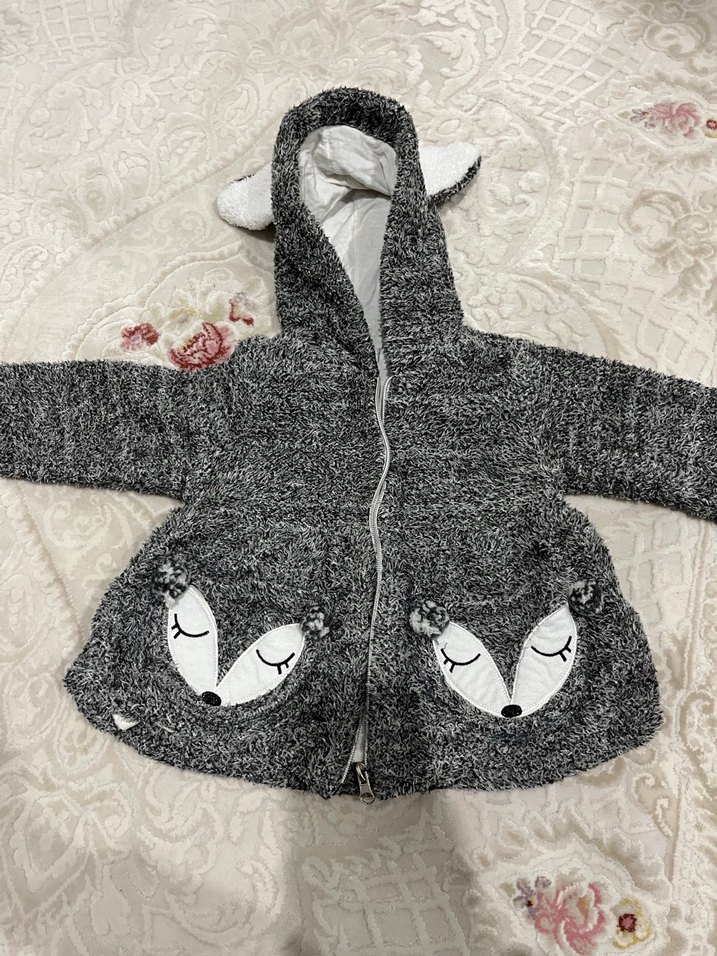 Kız Çocuk Gri Kapüşonlu Kürklü Ceket - Görsel 3