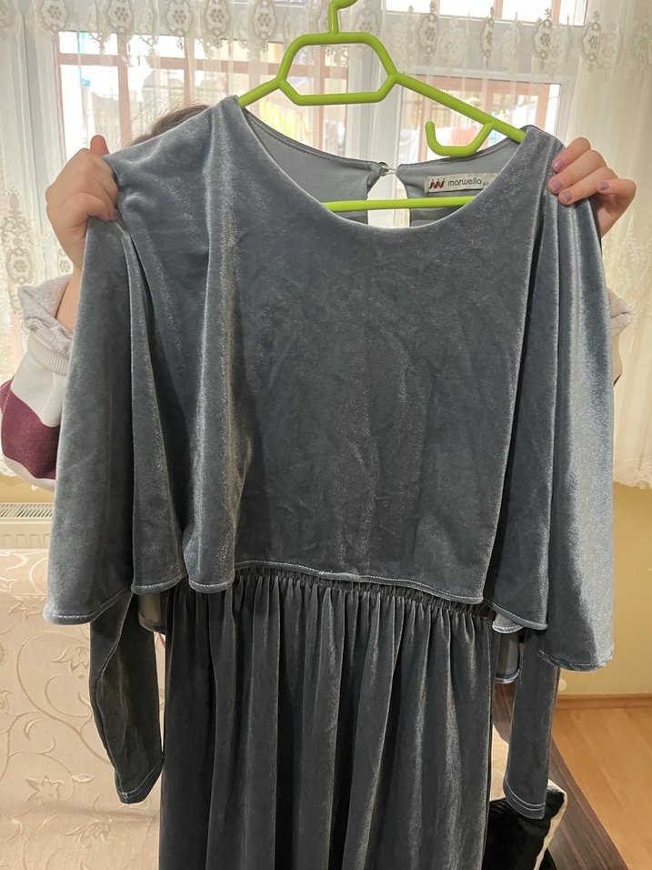 Gri Kadın Uzun Salaş Elbise - Görsel 4