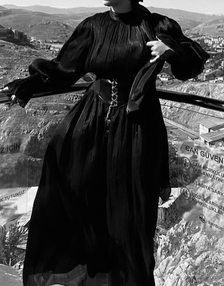 Uzun Siyah Gotik Deri Elbise şal hediye - Görsel 2