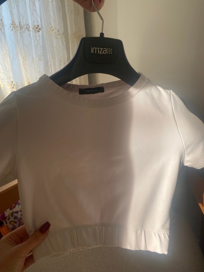 Beyaz crop - Görsel 3