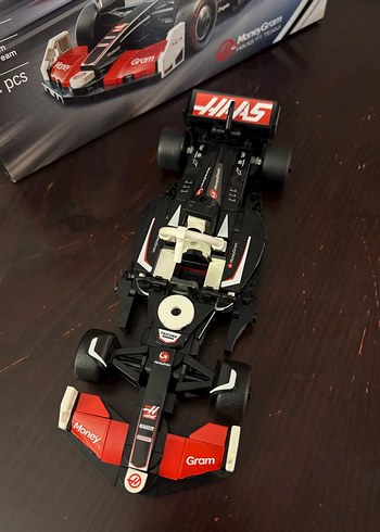 LEGO 77250 Speed Champions Şampiyonları MoneyGram Haas Yarış - Görsel 11