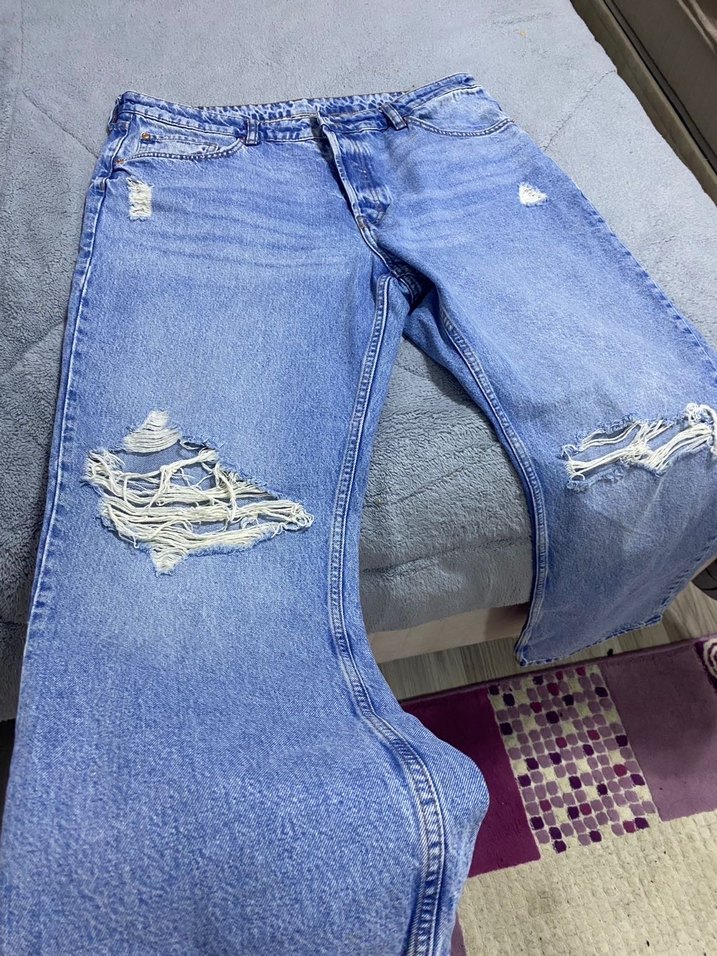 Baggy yırtık jean. - Görsel 2