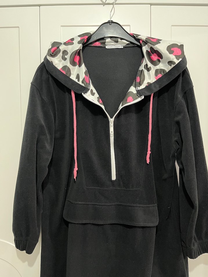 Siyah Zebra Desenli Kapüşonlu Oversize Kadın Sweatshirt - Görsel 2