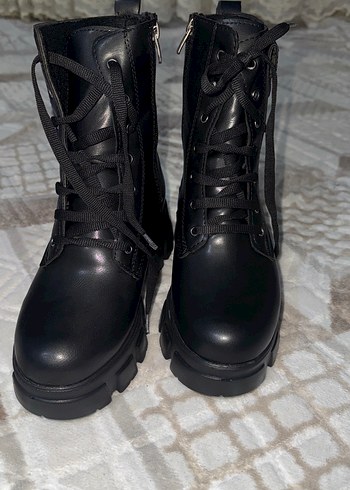 Siyah Goth Tarzı Lastik Kadın Bot 37 numara - Görsel 6