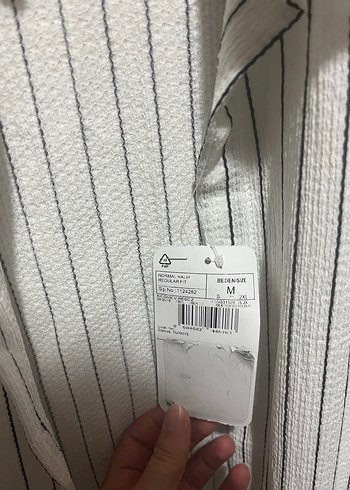 Erkek Beyaz Çizgili Kısa Kollu Gömlek - Görsel 4