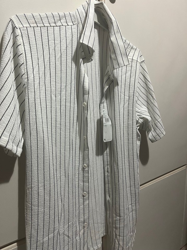 Erkek Beyaz Çizgili Kısa Kollu Gömlek - Görsel 3