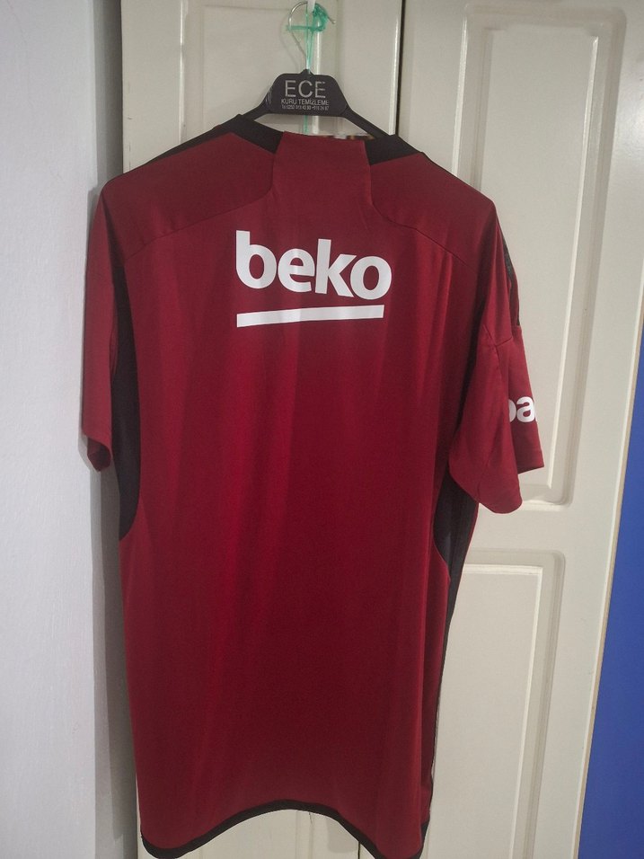 besiktas 23/24 kırmızı forma - Görsel 2
