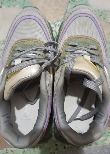 İnci marka kadın spor ayakkabı 38 numara - Görsel 3